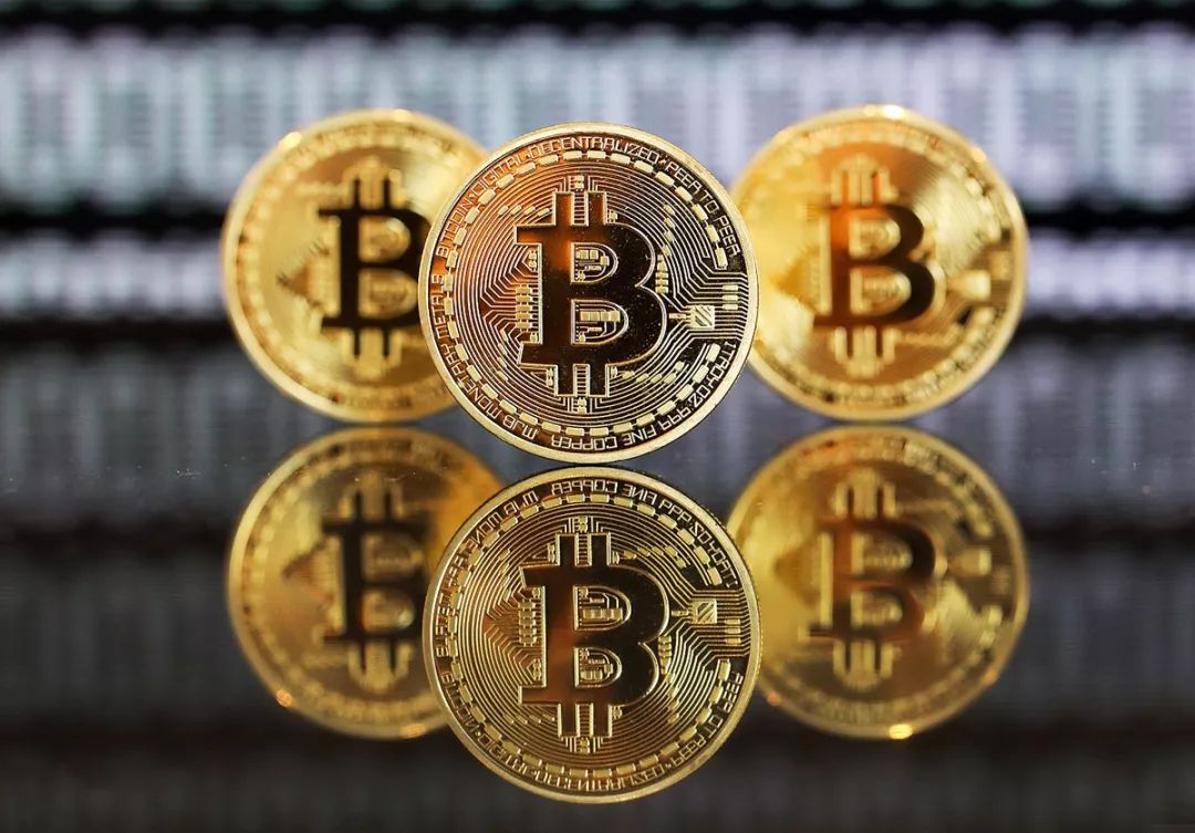 分析：比特币价格和黄金走势关系密切比特币2025年有望触及22万美元